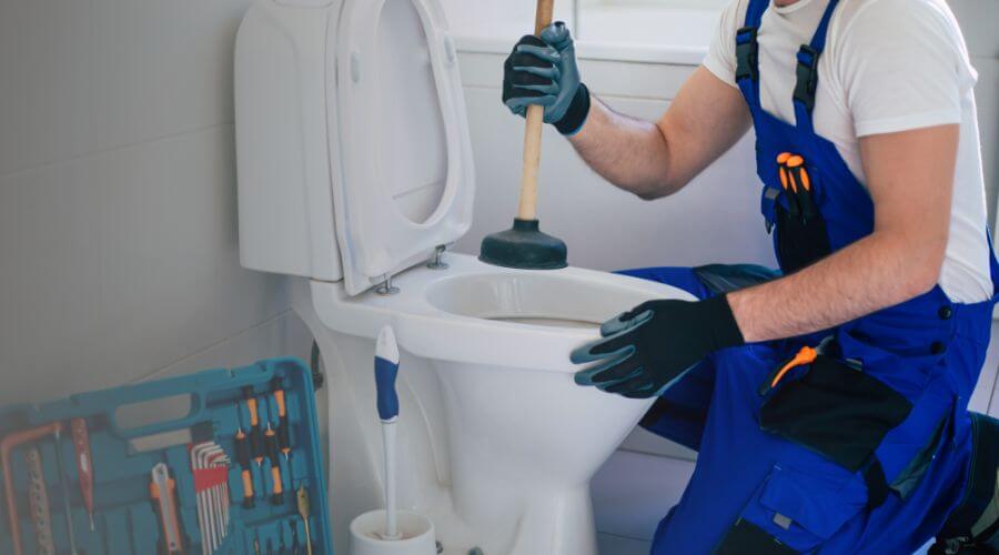 sewer line plumber in Buttonwillow, CA
